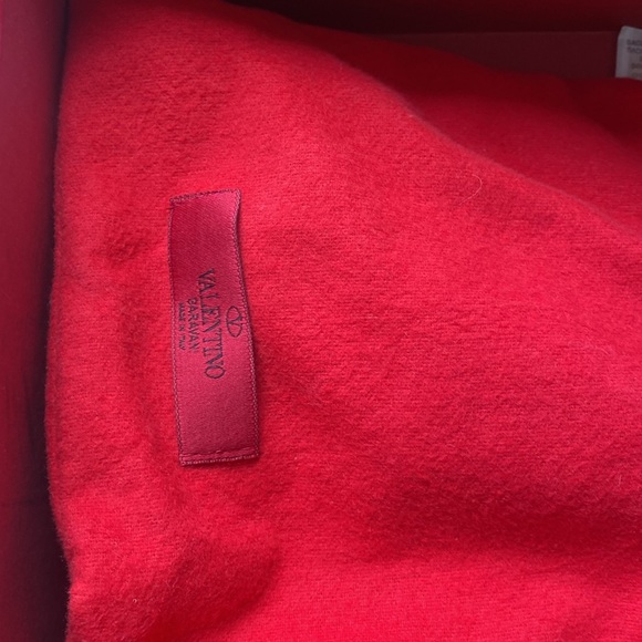 Valentina Garavani Suede Heels - Picture 6 of 6